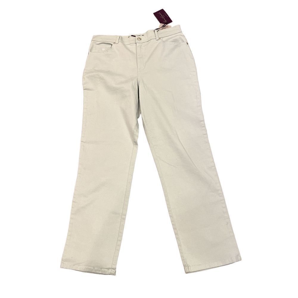 Women Classic Fit Jeans by Gloria Vanderbilt